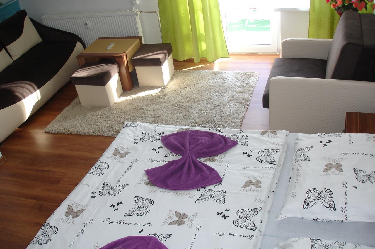 Hotel Gula Batizovce エクステリア 写真