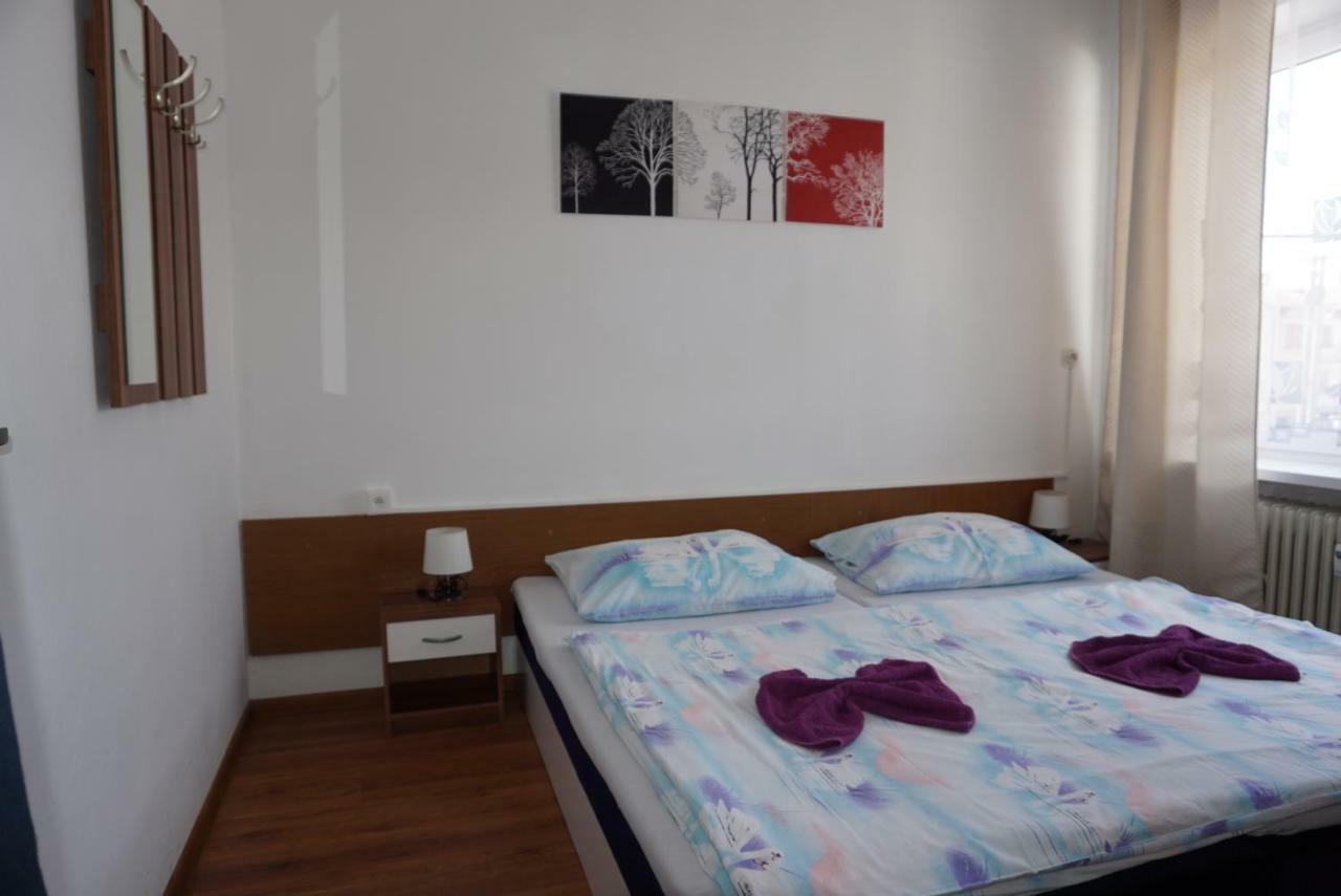 Hotel Gula Batizovce エクステリア 写真